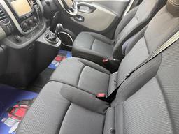 Renault Trafic 1.6 dCi ENERGY 29 Sport Nav LWB Standard Roof Euro 6 (s/s) 5dr at 12th