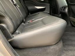 Nissan Navara 2.3 dCi Tekna 4WD Euro 6 (s/s) 4dr at 15th