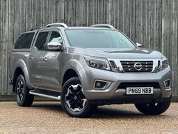 Nissan Navara 2.3 dCi Tekna Auto 4WD Euro 6 4dr at 0th