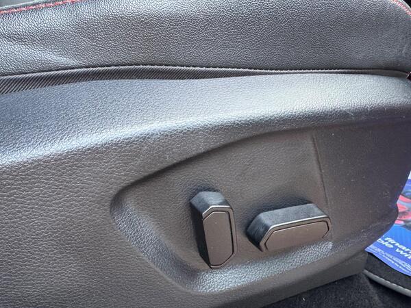 Ford Ranger 2.0 EcoBlue Stormtrak Pickup Double Cab 4dr Diesel Auto 4WD Euro 6 (s/s) (213 ps)