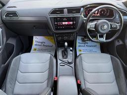 Volkswagen Tiguan 2.0 TDI R-Line Tech DSG 4Motion Euro 6 (s/s) 5dr at 2th