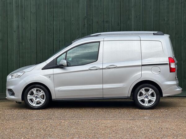Ford Transit Courier 1.0 EcoBoost Limited L1 Euro 6 5dr