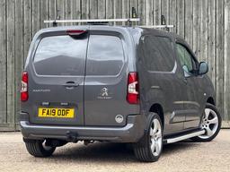 Peugeot Partner 1.5 BlueHDi 1000 Asphalt Standard Panel Van EAT8 SWB Euro 6 (s/s) 5dr at 17th