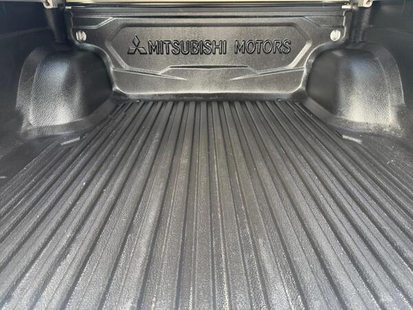 Mitsubishi L200 2.4 DI-D DC Barbarian 4WD Euro 6 4dr