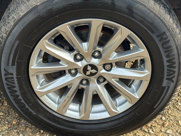 Mitsubishi L200 2.4 DI-D DC Barbarian Auto 4WD Euro 6 4dr