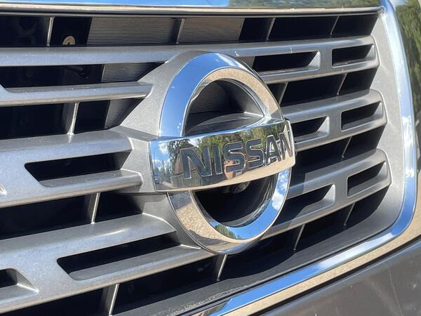 Nissan Navara 2.3 dCi Tekna Auto 4WD Euro 6 4dr