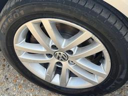 Volkswagen Touran 1.6 TDI SE Euro 5 5dr at 35th