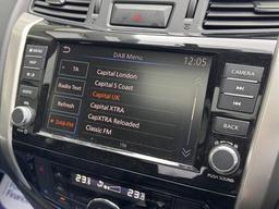 Nissan Navara 2.3 dCi N-Guard Auto 4WD Euro 6 4dr at 41th