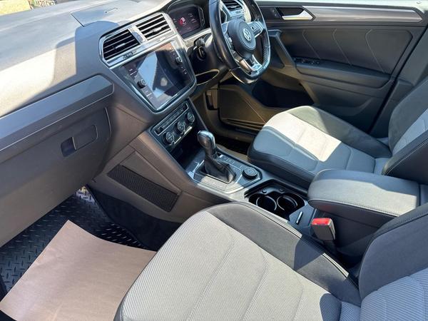 Volkswagen Tiguan 2.0 TSI R-Line Tech DSG 4Motion Euro 6 (s/s) 5dr