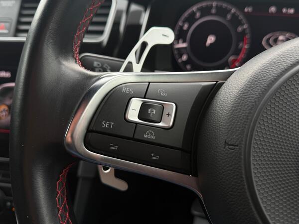 Volkswagen Golf 2.0 TSI GTI DSG Euro 6 (s/s) 5dr