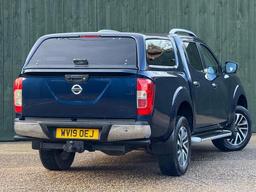Nissan Navara 2.3 dCi Tekna Auto 4WD Euro 6 4dr at 23th