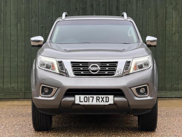 Nissan Navara 2.3 dCi Tekna Auto 4WD Euro 6 4dr