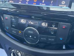 Nissan Navara 2.3 dCi Tekna 4WD Euro 6 (s/s) 4dr at 17th