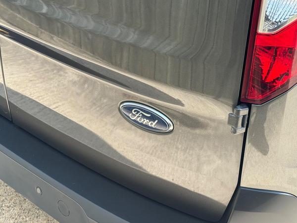 Ford Transit Connect 1.5 200 EcoBlue Limited L1 Euro 6 (s/s) 5dr