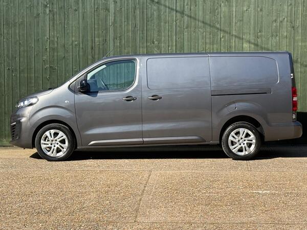 Vauxhall Vivaro 2.0 Turbo D 3100 Pro L2 H1 Euro 6 (s/s) 6dr