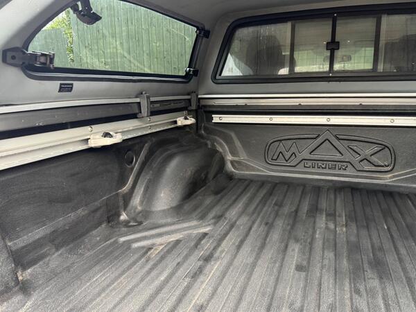 Nissan Navara 2.3 dCi Tekna Auto 4WD Euro 6 4dr