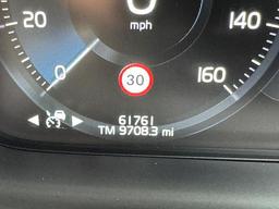 Volvo V90 2.0 D4 R-Design Auto Euro 6 (s/s) 5dr at 25th