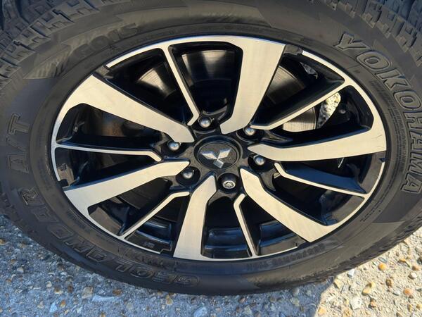 Mitsubishi Shogun Sport 2.4D 3 Auto 4WD Euro 6 5dr
