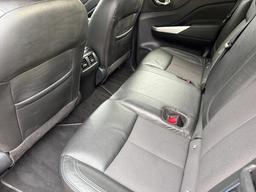 Nissan Navara 2.3 dCi N-Guard Auto 4WD Euro 6 4dr at 21th