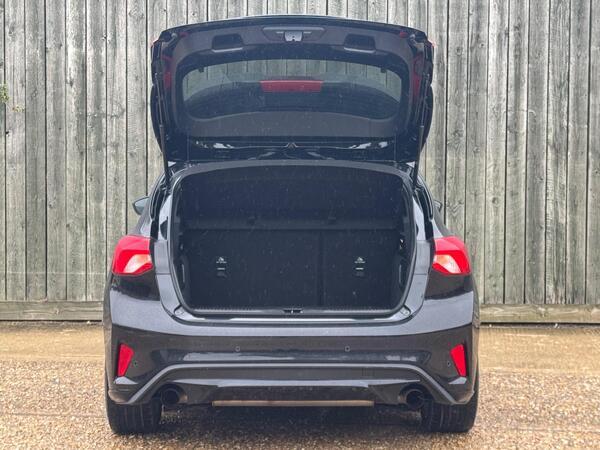 Ford Focus 2.3T EcoBoost ST Euro 6 (s/s) 5dr