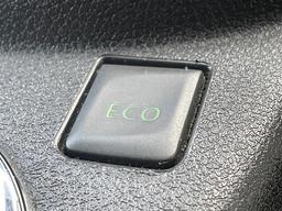 Vauxhall Vivaro 1.6 CDTi 2900 BiTurbo ecoTEC Limited Edition Nav Crew Van L2 H1 Euro 6 (s/s) 5dr (6 Seat) at 54th