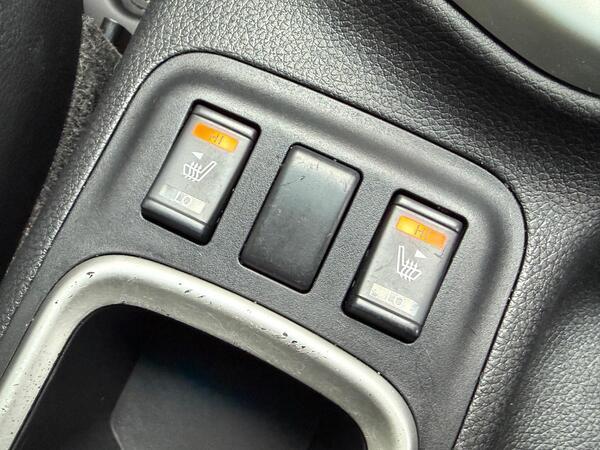 Nissan Navara 2.3 dCi Tekna 4WD Euro 6 (s/s) 4dr