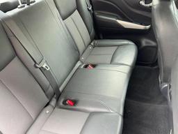 Nissan Navara 2.3 dCi N-Guard Auto 4WD Euro 6 4dr at 18th