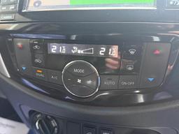 Nissan Navara 2.3 dCi Tekna 4WD Euro 6 (s/s) 4dr at 36th