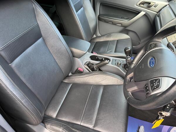 Ford Ranger 2.2 TDCi Limited 1 4WD Euro 5 (s/s) 4dr (Eco Axle)