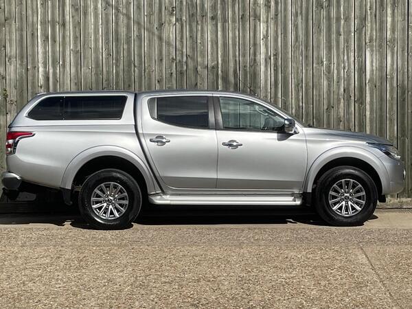Mitsubishi L200 2.4 DI-D DC Barbarian Auto 4WD Euro 6 4dr