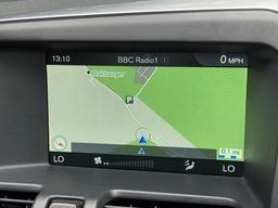 Volvo XC60 2.0 D4 SE Nav Euro 6 (s/s) 5dr at 3th