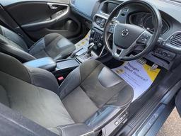 Volvo V40 1.5 T3 GPF R-Design Nav Plus Auto Euro 6 (s/s) 5dr at 4th