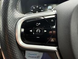 Volvo XC60 2.0 T5 R-Design Auto AWD Euro 6 (s/s) 5dr at 30th
