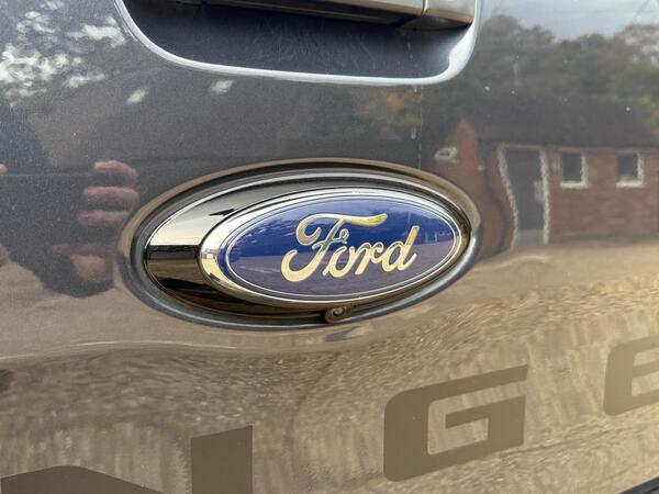 Ford Ranger 2.0 EcoBlue Thunder Pickup Double Cab 4dr Diesel Auto 4WD Euro 6 (s/s) (213 ps)