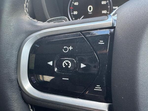 Volvo XC60 2.0 T5 R-Design Auto AWD Euro 6 (s/s) 5dr