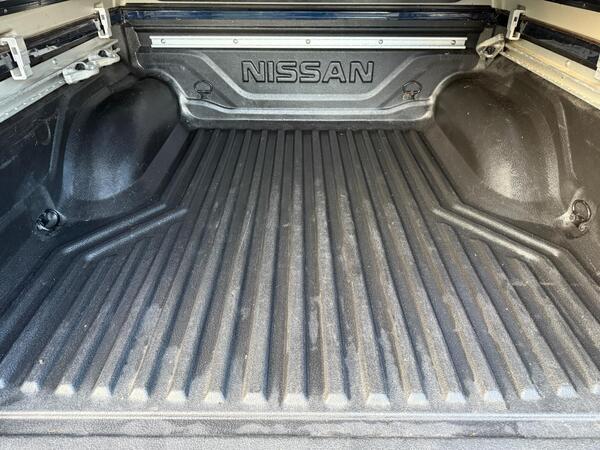 Nissan Navara 2.3 dCi Tekna Auto 4WD Euro 6 4dr