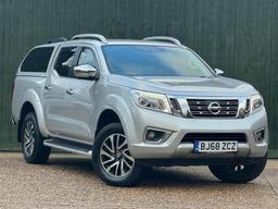 Nissan Navara 2.3 dCi Tekna Auto 4WD Euro 6 4dr at 0th