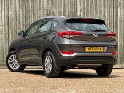 Hyundai TUCSON 1.7 CRDi Blue Drive SE Nav Euro 6 (s/s) 5dr at 12th