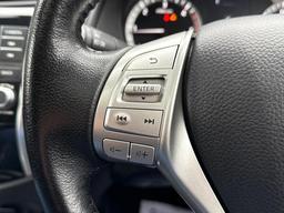 Nissan Navara 2.3 dCi N-Guard Auto 4WD Euro 6 4dr at 28th