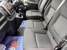 Renault Trafic 2.0 dCi ENERGY 30 Sport Crew Van EDC LWB Euro 6 (s/s) 6dr at 10th