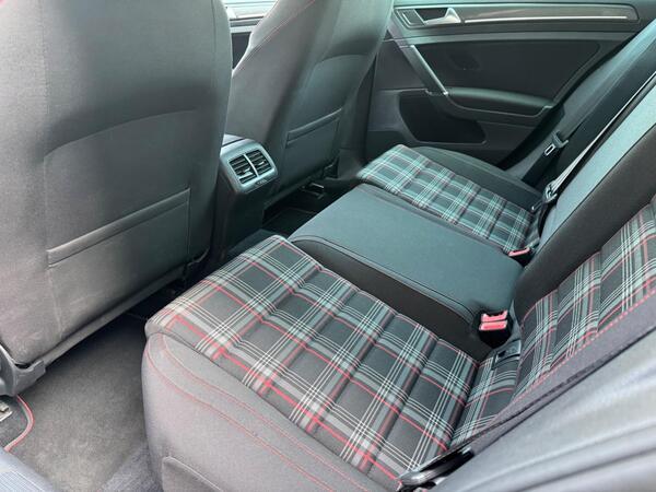 Volkswagen Golf 2.0 TSI GTI Performance Euro 6 (s/s) 5dr