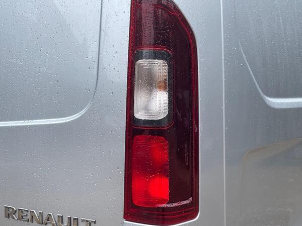 Renault Trafic 2.0 dCi Blue SL28 Sport L1 H1 Euro 6 (s/s) 5dr