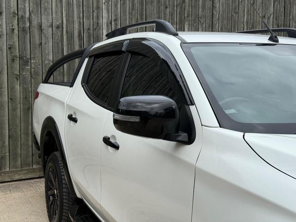 Mitsubishi L200 2.4 DI-D DC Barbarian Black Auto 4WD Euro 6 4dr (Roll Top)