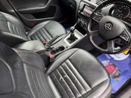 Skoda Octavia 2.0 TDI Elegance Euro 5 (s/s) 5dr at 17th