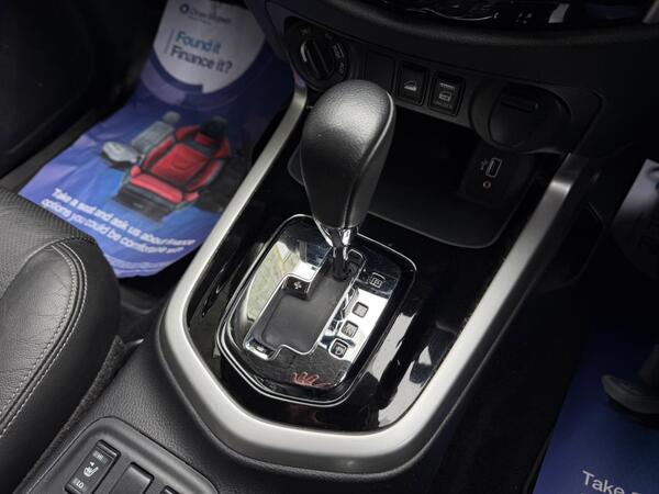 Nissan Navara 2.3 dCi Tekna Auto 4WD Euro 6 4dr