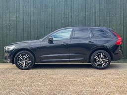 Volvo XC60 2.0 T5 R-Design Auto AWD Euro 6 (s/s) 5dr at 10th