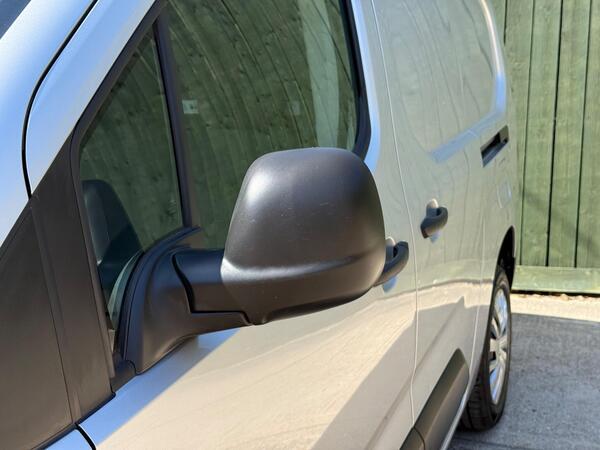 Peugeot Partner 1.5 BlueHDi 950 Professional Premium Long Panel Van LWB Euro 6 6dr