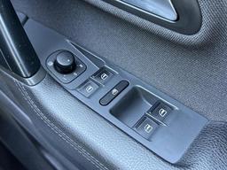 Volkswagen CC 2.0 TDI BlueMotion Tech DSG Euro 5 (s/s) 4dr at 34th