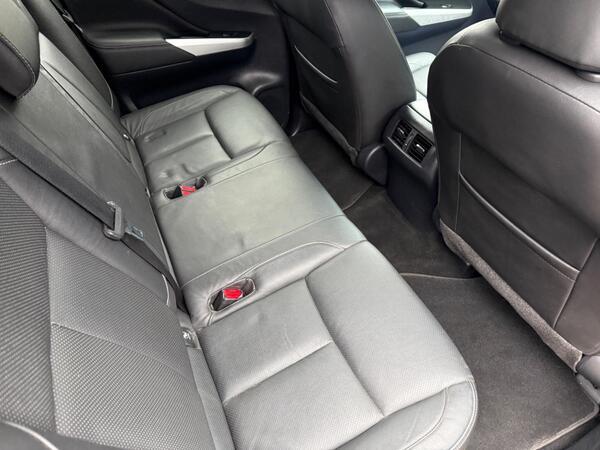 Nissan Navara 2.3 dCi Tekna Auto 4WD Euro 6 4dr