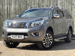 Nissan Navara 2.3 dCi Tekna Auto 4WD Euro 6 4dr at 9th